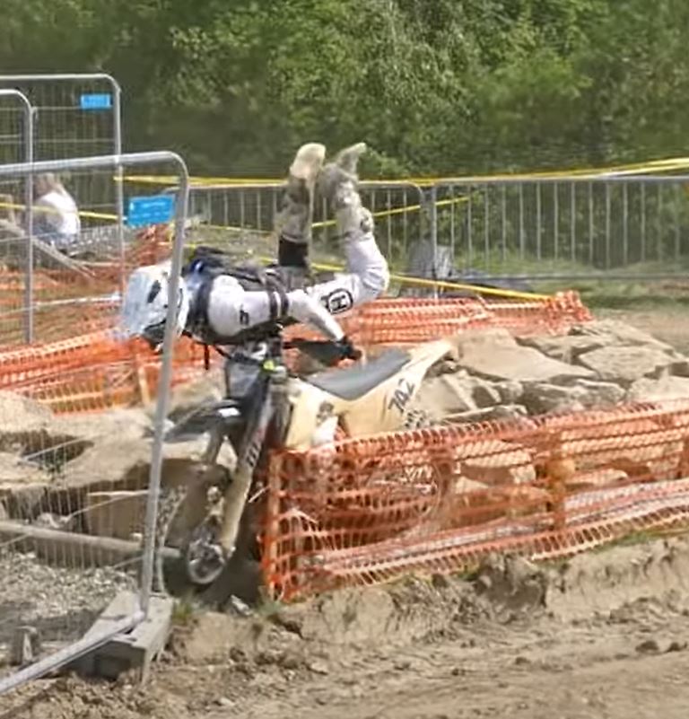 Martin Wagner im Tiefflug übers Steinfeld....